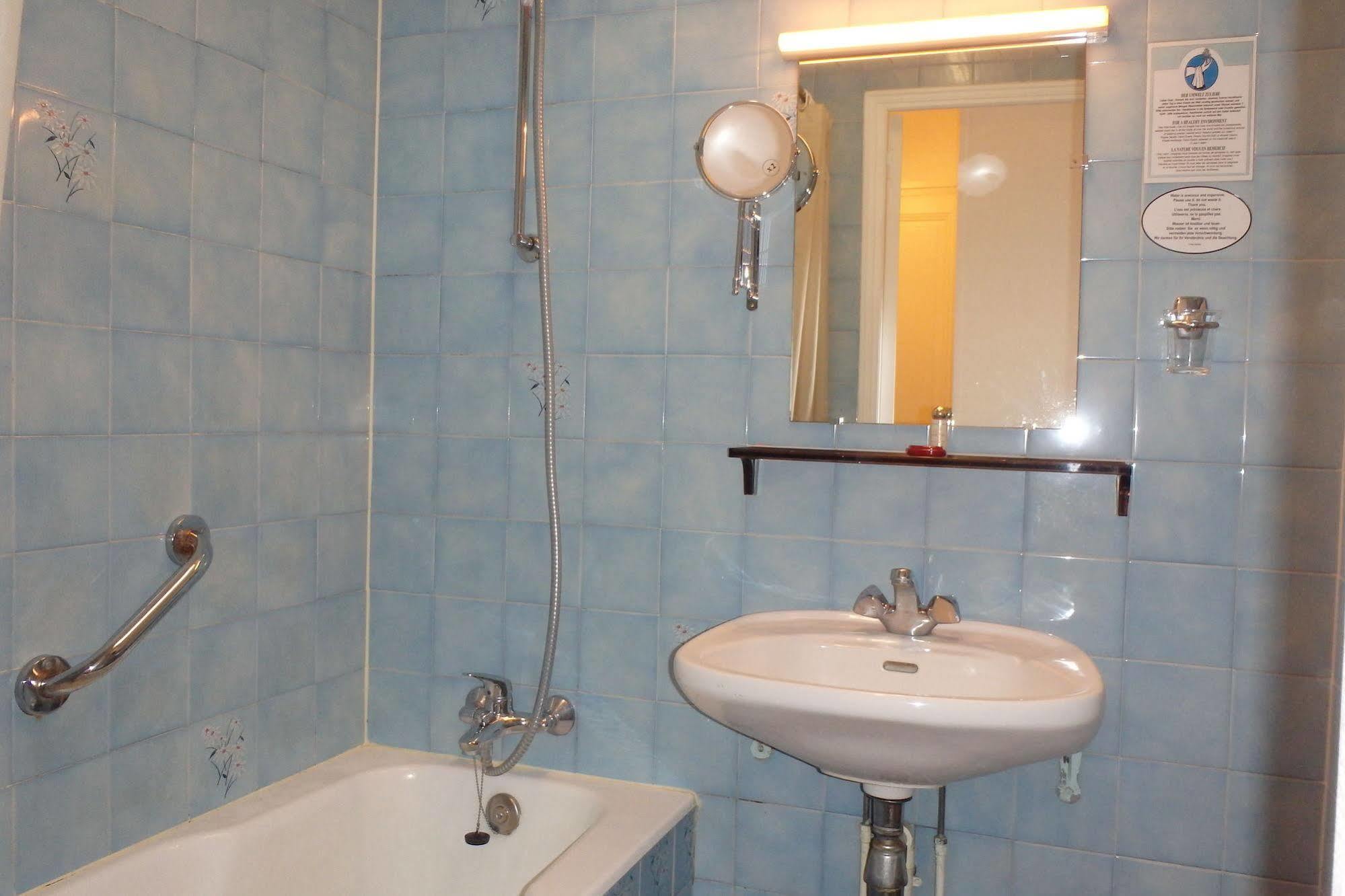 Hotel Maillot Neuilly-sur-Seine Buitenkant foto